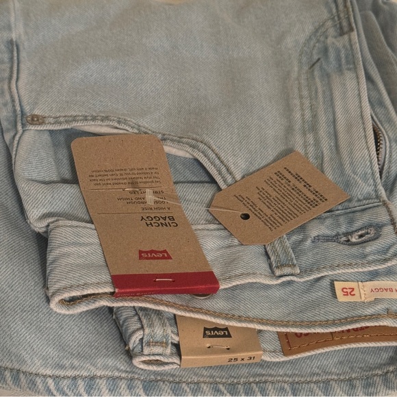 Levi’s Cinch Baggy Jeans Never Going To Change Light Wash 25x31 NWT - Picture 2 of 10